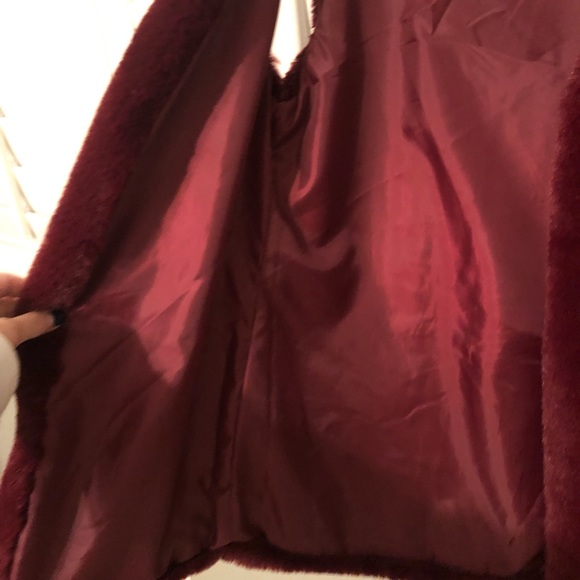 Maroon Fur Vest - Picture 2 of 4